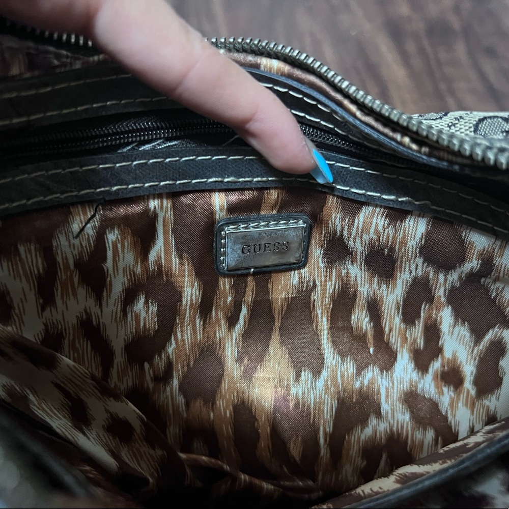 GUESS MINI PURSE - Picture 5 of 8